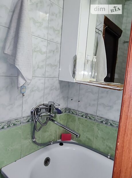 Комната в Житомире, на ул. Украинки Леси в районе Сенный рынок на продажу фото 1 Комната в Житомире, на ул. Украинки Леси в районе Сенный рынок на продажу фото 1