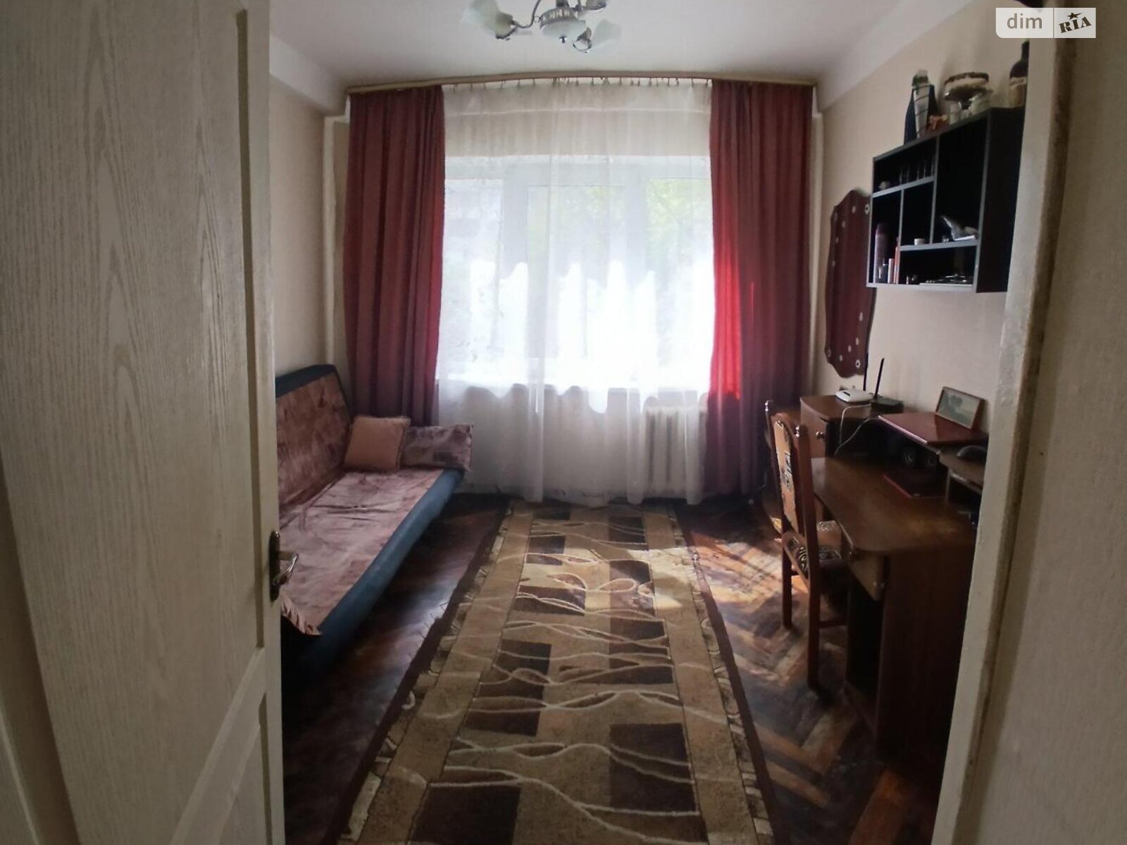 Комната в Киеве, на ул. Мирослава Поповича 10 в районе Академгородок на продажу фото 1 Комната в Киеве, на ул. Мирослава Поповича 10 в районе Академгородок на продажу фото 1