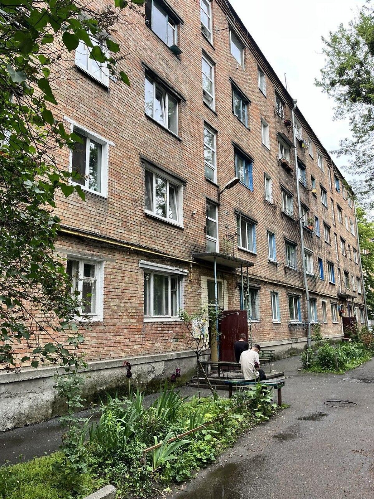 Комната в Киеве, на ул. Святослава Храброго 6 в районе Чоколовка на продажу фото 1 Комната в Киеве, на ул. Святослава Храброго 6 в районе Чоколовка на продажу фото 1