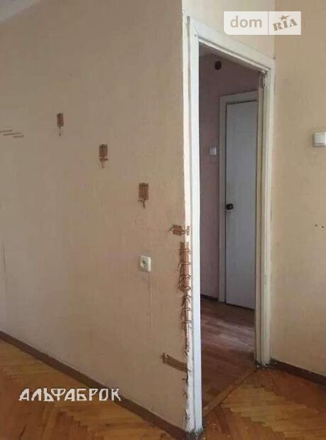Кімната в Києві на просп. Бажана Миколи 9 в районі Дарницький на продаж фото 1 Кімната в Києві на просп. Бажана Миколи 9 в районі Дарницький на продаж фото 1