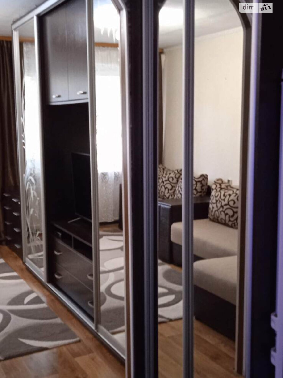 Кімната в Києві на вул. Бориспільська 3/1 в районі Дарницький на продаж фото 1 Кімната в Києві на вул. Бориспільська 3/1 в районі Дарницький на продаж фото 1