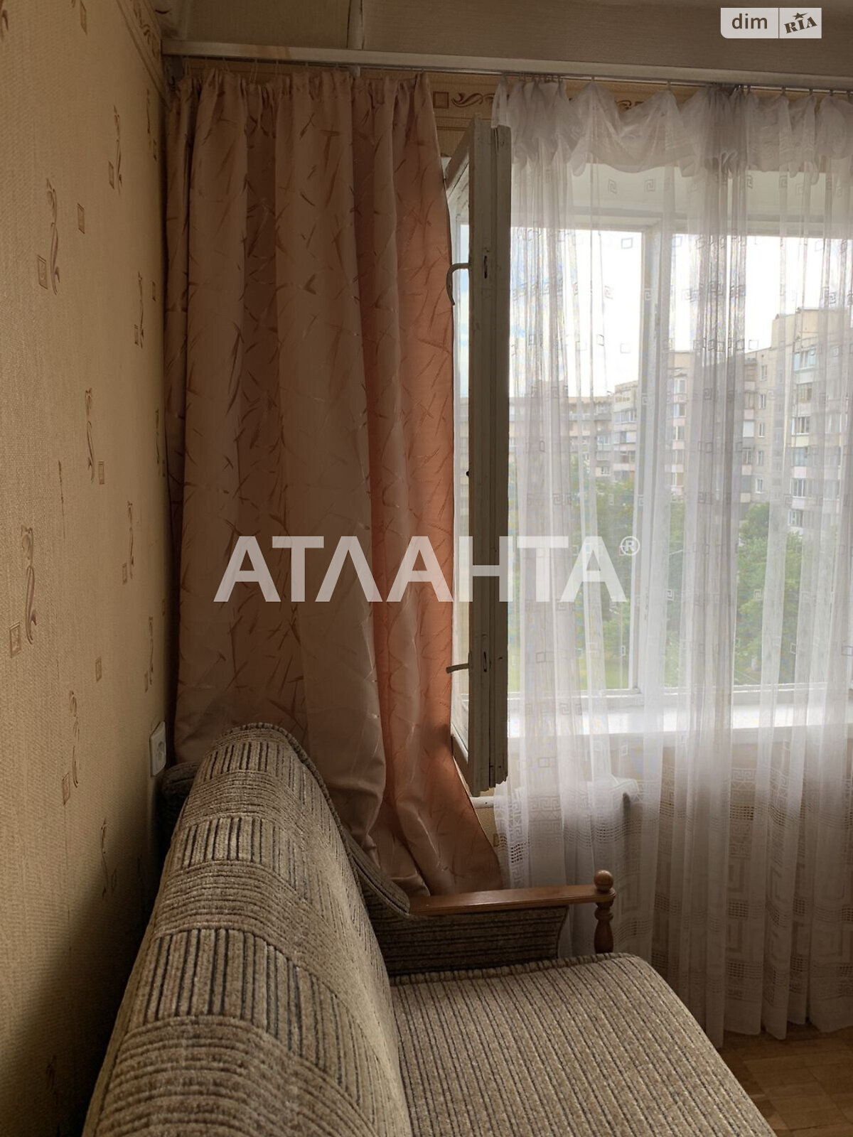 Комната в Киеве, на ул. Ивана Мыколайчука в районе Дарницкий на продажу фото 1 Комната в Киеве, на ул. Ивана Мыколайчука в районе Дарницкий на продажу фото 1