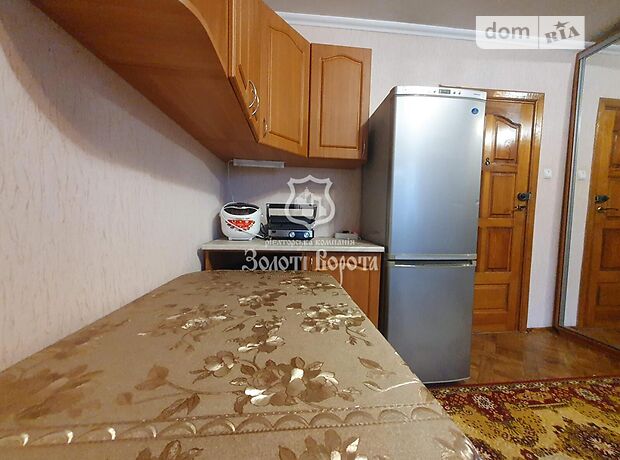 Комната в Киеве, на ул. Космонавта Волкова 10 в районе Деснянский на продажу фото 1 Комната в Киеве, на ул. Космонавта Волкова 10 в районе Деснянский на продажу фото 1
