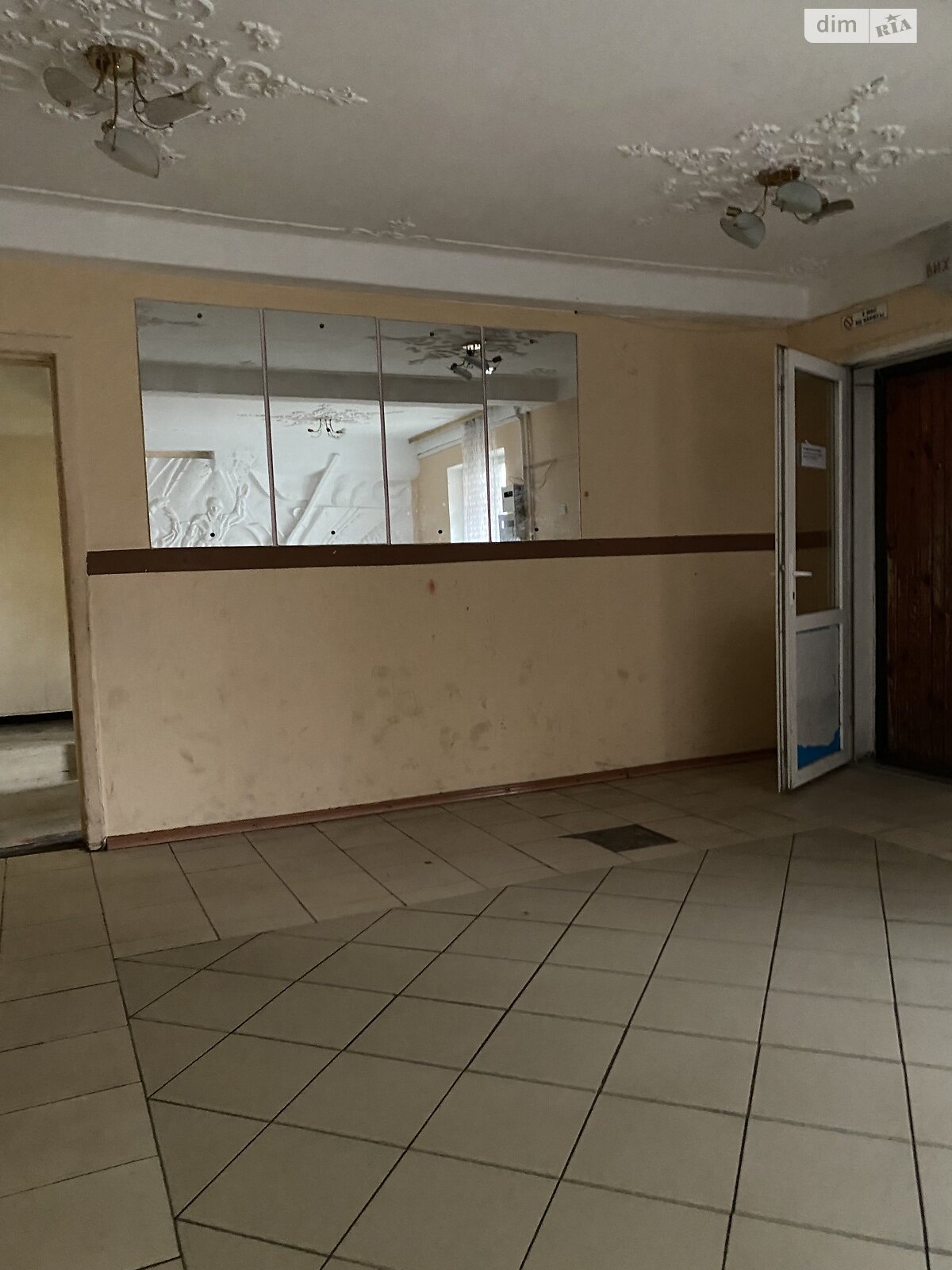 Комната в Киеве, на ул. Кубанской Украины 53А в районе Деснянский на продажу фото 1 Комната в Киеве, на ул. Кубанской Украины 53А в районе Деснянский на продажу фото 1