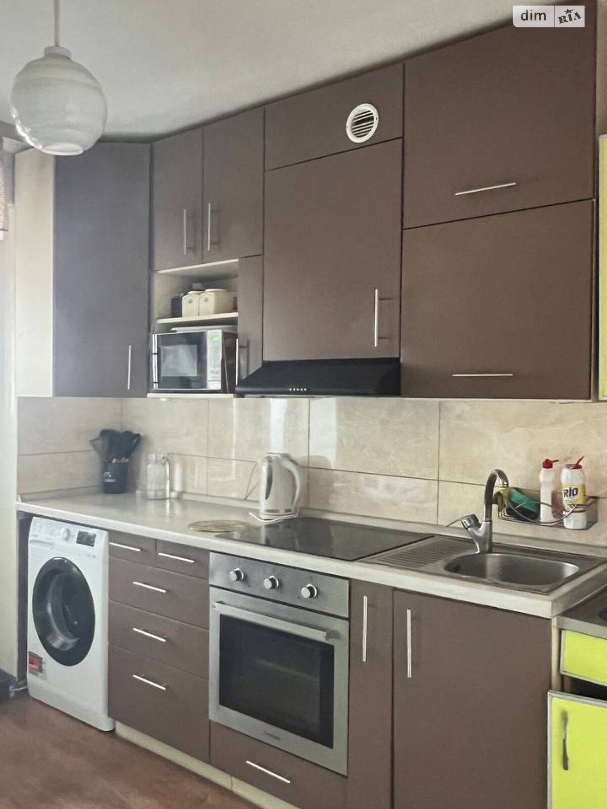 Кімната в Києві на вул. Азербайджанська 8Б в районі Дніпровський на продаж фото 1 Кімната в Києві на вул. Азербайджанська 8Б в районі Дніпровський на продаж фото 1