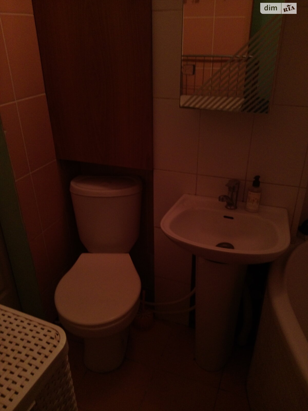 Комната в Киеве, на ул. Героев Обороны 7 в районе Голосеев на продажу фото 1