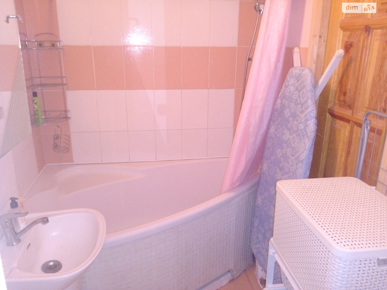 Комната в Киеве, на ул. Героев Обороны 7 в районе Голосеев на продажу фото 1