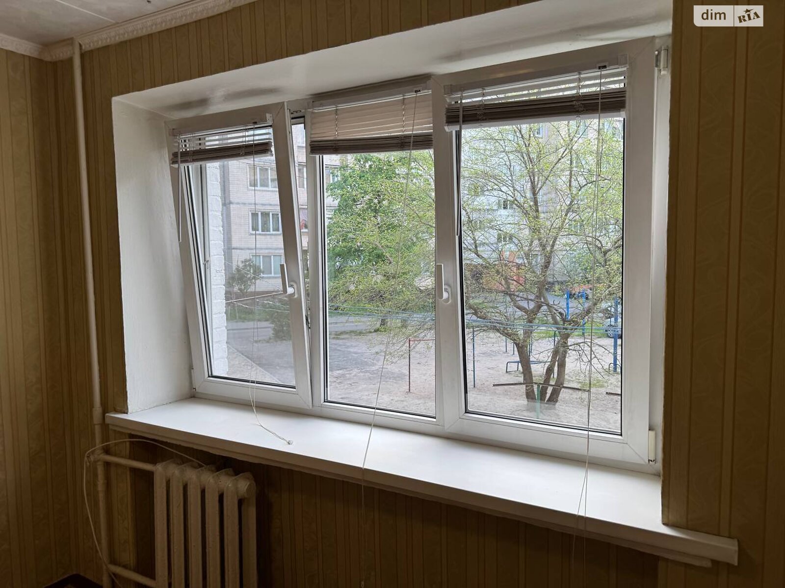 Комната в Киеве, на ул. Горловская 124/3 в районе Харьковский Массив на продажу фото 1 Комната в Киеве, на ул. Горловская 124/3 в районе Харьковский Массив на продажу фото 1