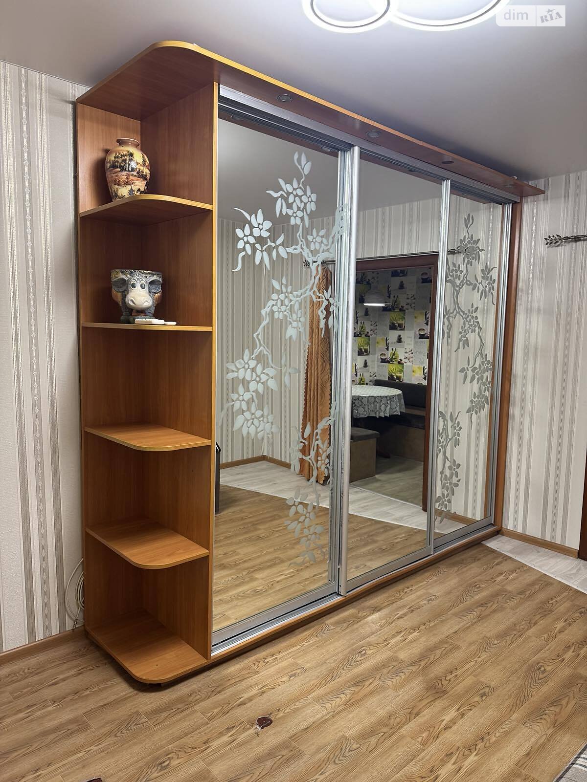 Кімната в Києві на вул. Горлівська 124/1 в районі Харківський Масив на продаж фото 1 Кімната в Києві на вул. Горлівська 124/1 в районі Харківський Масив на продаж фото 1