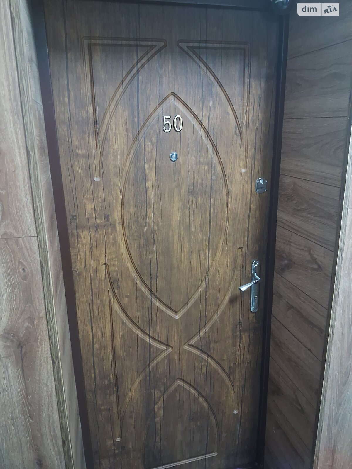 Комната в Киеве, на ул. Горловская 124/1 в районе Харьковский Массив на продажу фото 1 Комната в Киеве, на ул. Горловская 124/1 в районе Харьковский Массив на продажу фото 1