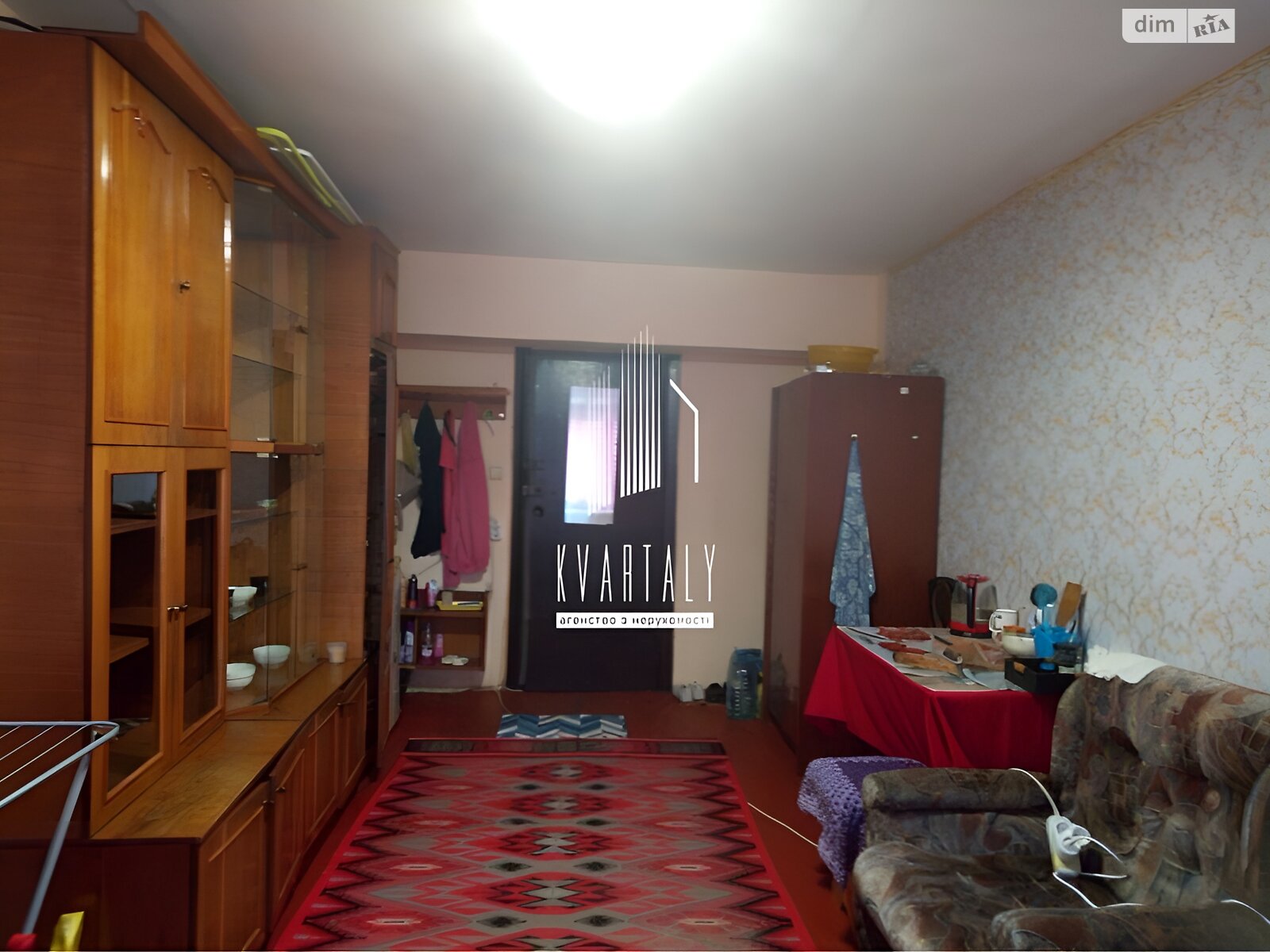 Комната в Киеве, на ул. Елены Телиги 49 в районе Куреневка на продажу фото 1 Комната в Киеве, на ул. Елены Телиги 49 в районе Куреневка на продажу фото 1