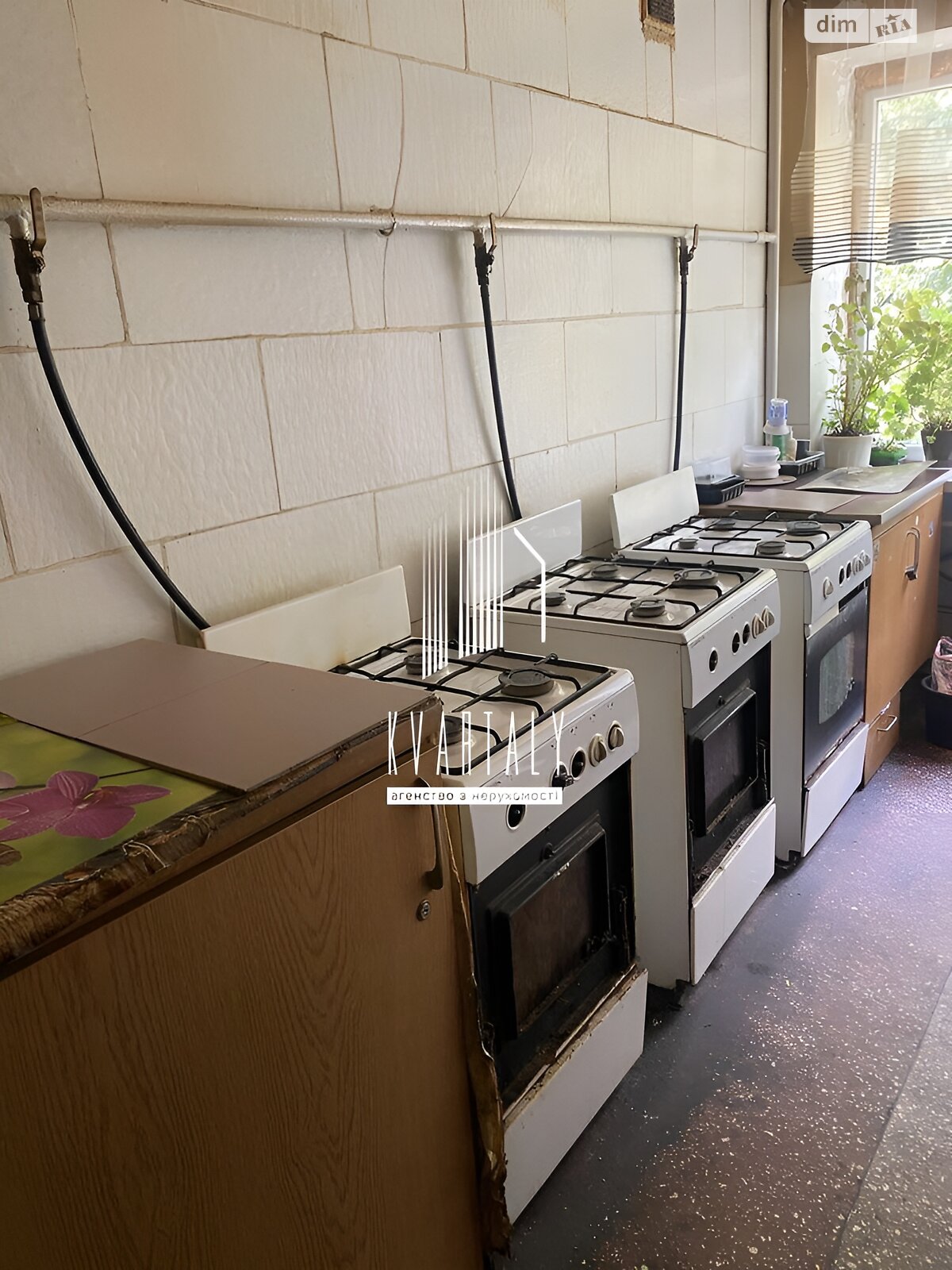 Комната в Киеве, на ул. Елены Телиги 49 в районе Куреневка на продажу фото 1 Комната в Киеве, на ул. Елены Телиги 49 в районе Куреневка на продажу фото 1
