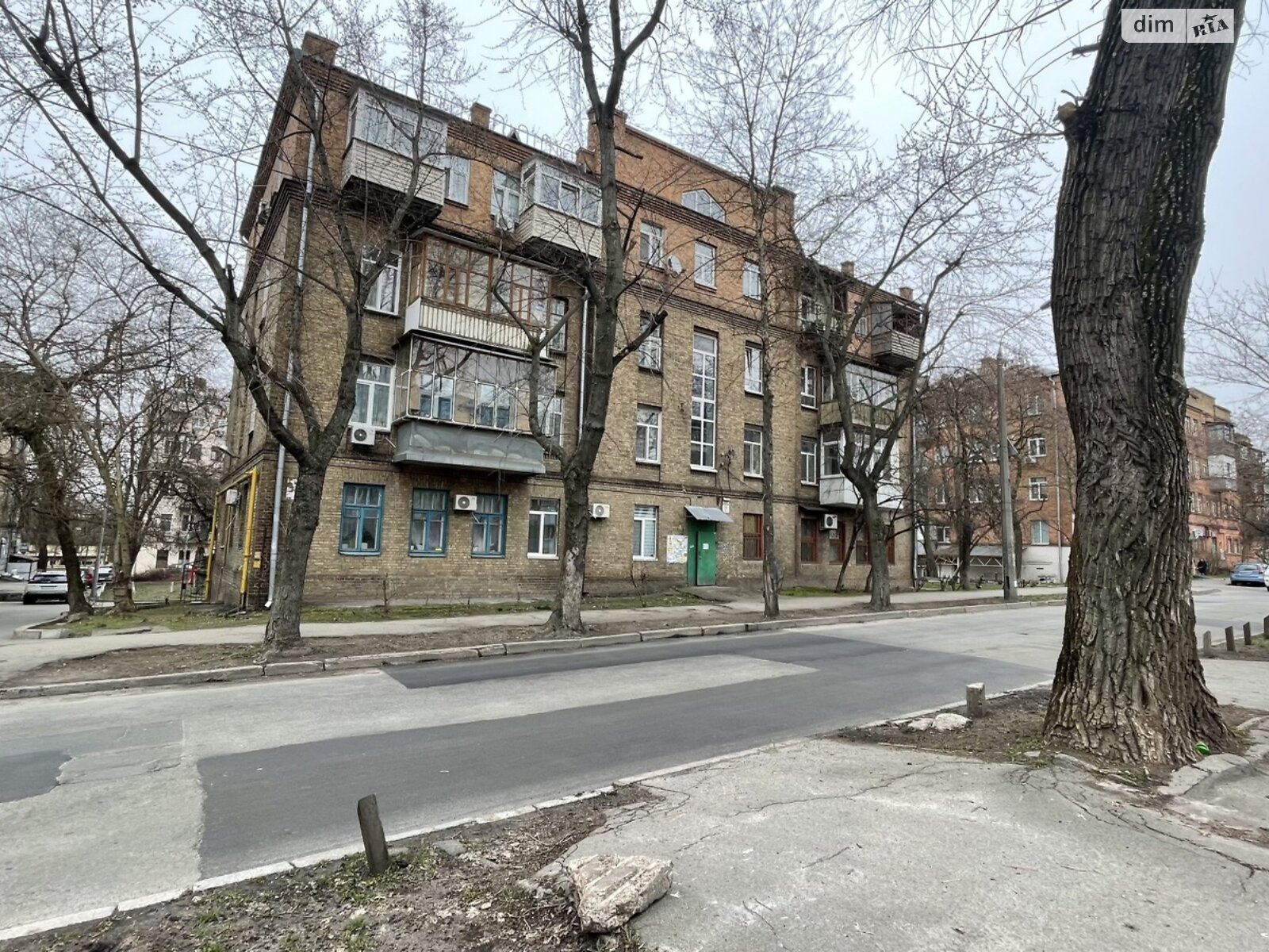 Комната в Киеве, на ул. Копыловская 2Б в районе Куреневка на продажу фото 1