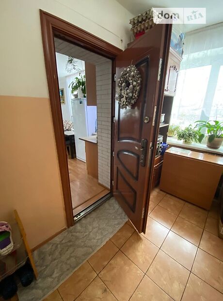 Комната в Киеве, на ул. Братиславская в районе Лесной Массив на продажу фото 1 Комната в Киеве, на ул. Братиславская в районе Лесной Массив на продажу фото 1