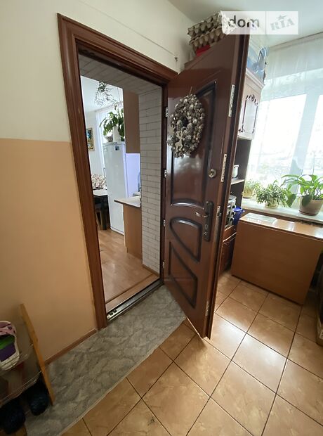 Комната в Киеве, на ул. Братиславская 8А в районе Лесной Массив на продажу фото 1 Комната в Киеве, на ул. Братиславская 8А в районе Лесной Массив на продажу фото 1