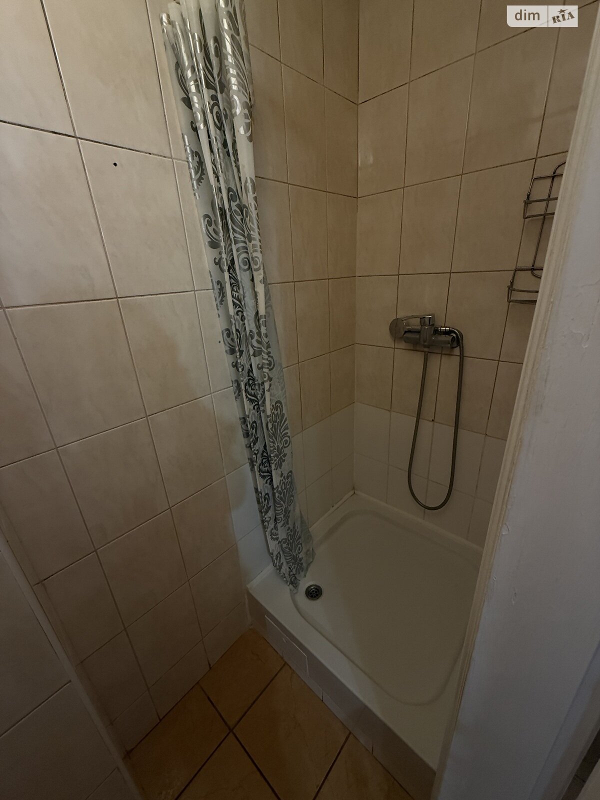 Комната в Киеве, на ул. Космонавта Поповича 10А в районе Лесной Массив на продажу фото 1 Комната в Киеве, на ул. Космонавта Поповича 10А в районе Лесной Массив на продажу фото 1