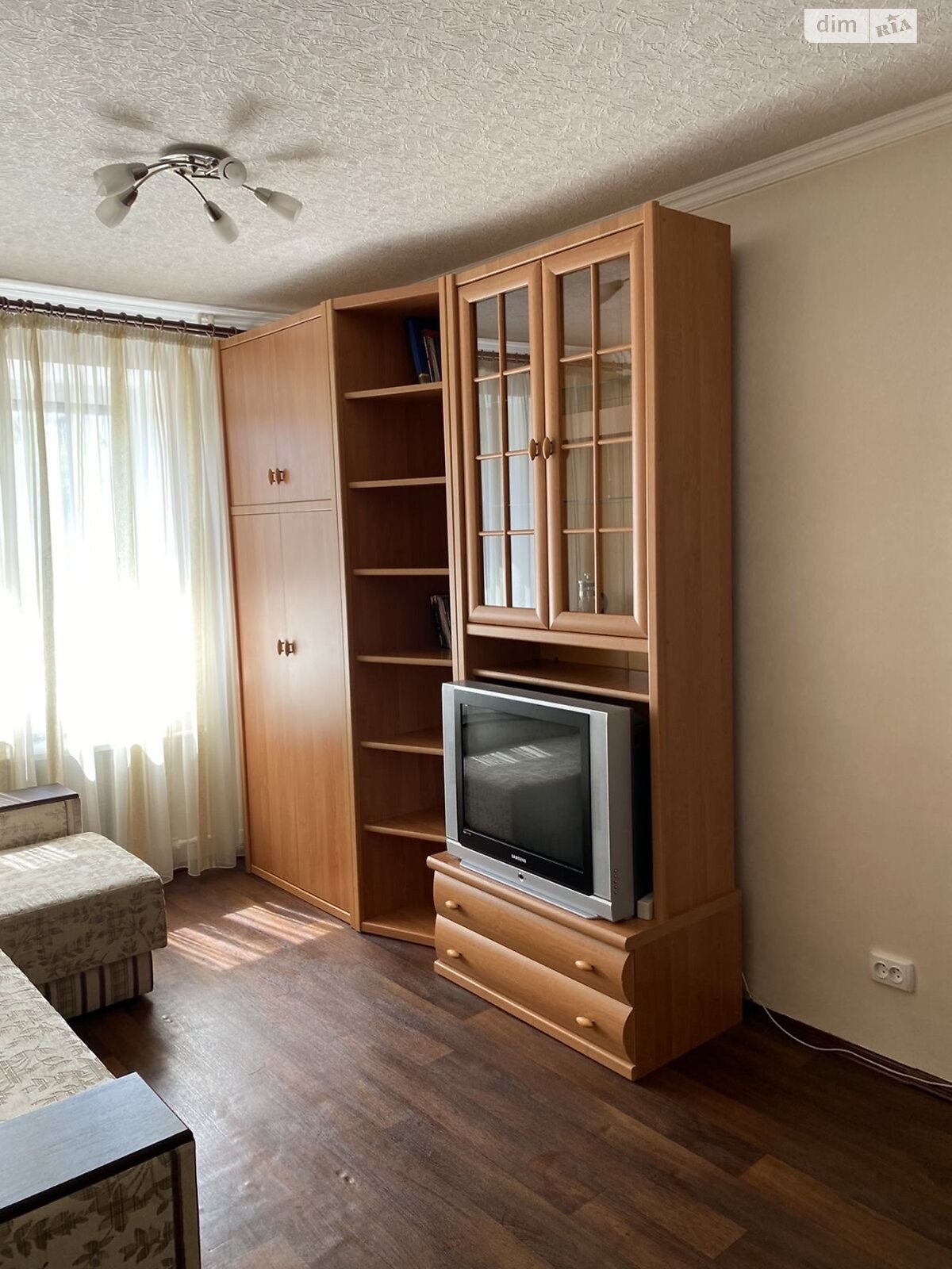 Комната в Киеве, на ул. Космонавта Поповича 10 в районе Лесной Массив на продажу фото 1 Комната в Киеве, на ул. Космонавта Поповича 10 в районе Лесной Массив на продажу фото 1