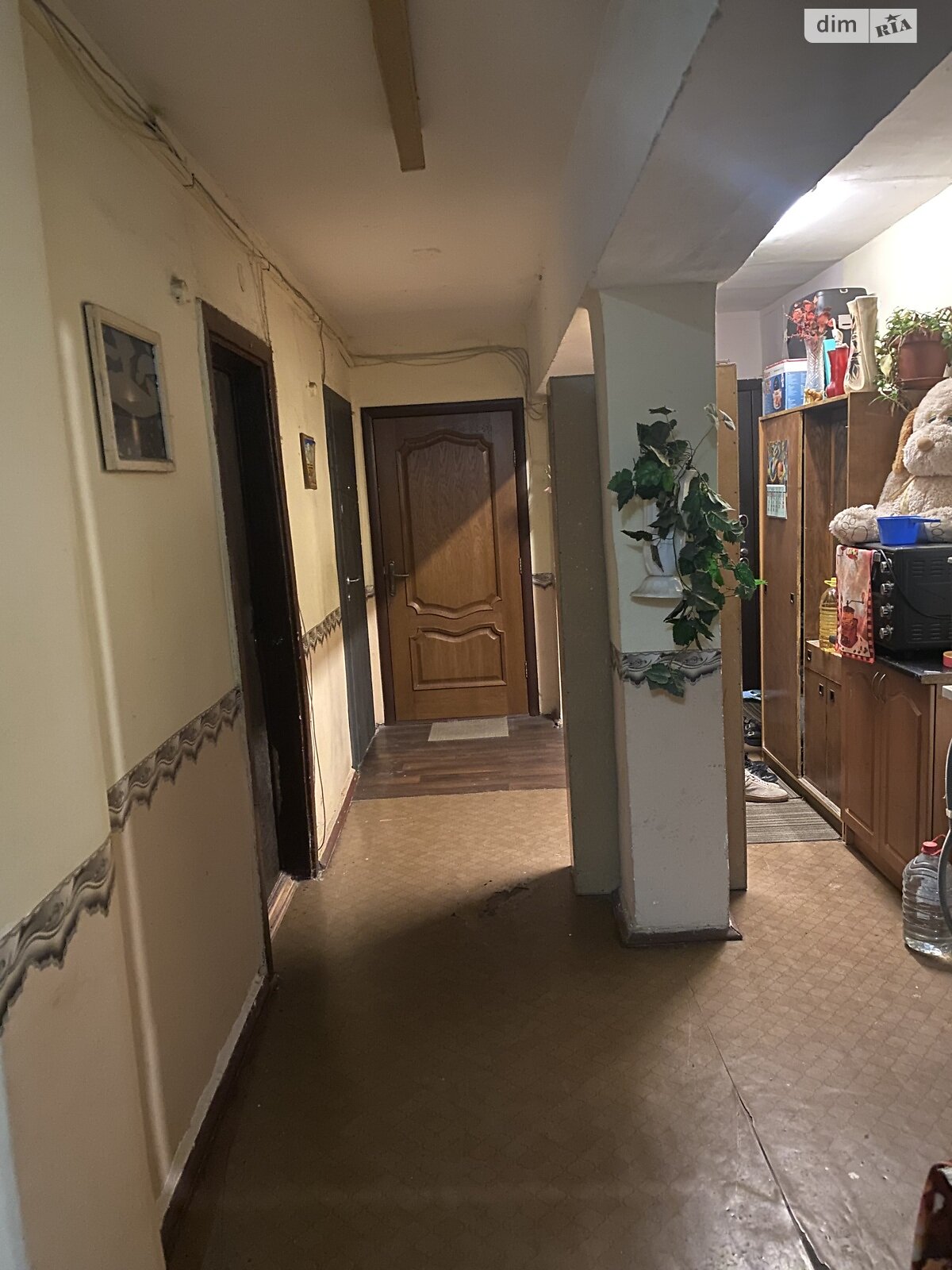 Комната в Киеве, на ул. Космонавта Поповича 10 в районе Лесной Массив на продажу фото 1 Комната в Киеве, на ул. Космонавта Поповича 10 в районе Лесной Массив на продажу фото 1