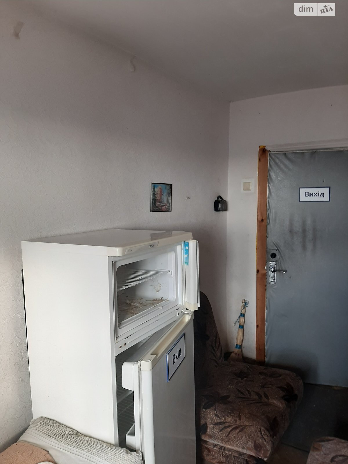 Комната в Киеве, на ул. Космонавта Поповича 10А в районе Лесной Массив на продажу фото 1 Комната в Киеве, на ул. Космонавта Поповича 10А в районе Лесной Массив на продажу фото 1