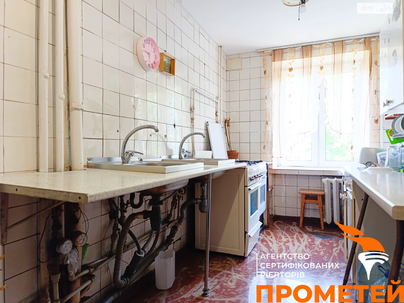 Комната в Киеве, на просп. Лесной 12А в районе Лесной Массив на продажу фото 1 Комната в Киеве, на просп. Лесной 12А в районе Лесной Массив на продажу фото 1