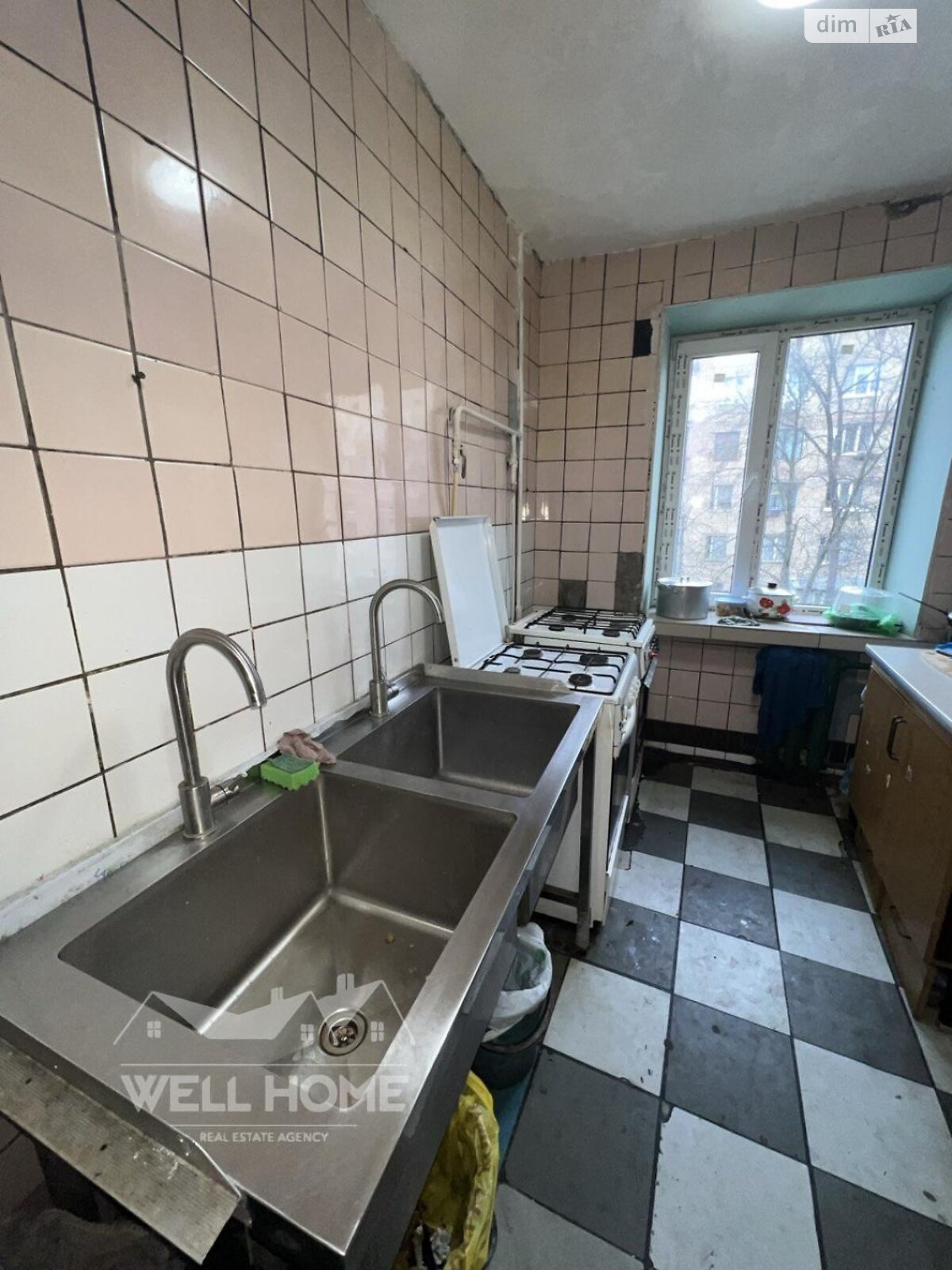 Комната в Киеве, на просп. Лесной 12Б в районе Лесной Массив на продажу фото 1