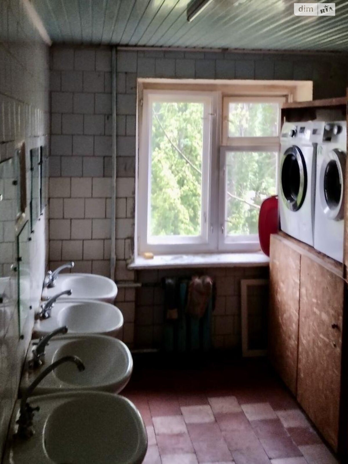 Комната в Киеве, на ул. Кубанской Украины 19А в районе Лесной Массив на продажу фото 1 Комната в Киеве, на ул. Кубанской Украины 19А в районе Лесной Массив на продажу фото 1