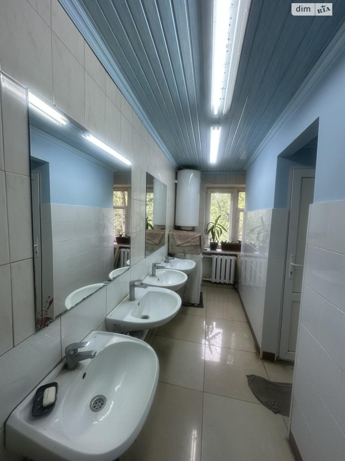 Комната в Киеве, на ул. Кубанской Украины 19А в районе Лесной Массив на продажу фото 1 Комната в Киеве, на ул. Кубанской Украины 19А в районе Лесной Массив на продажу фото 1