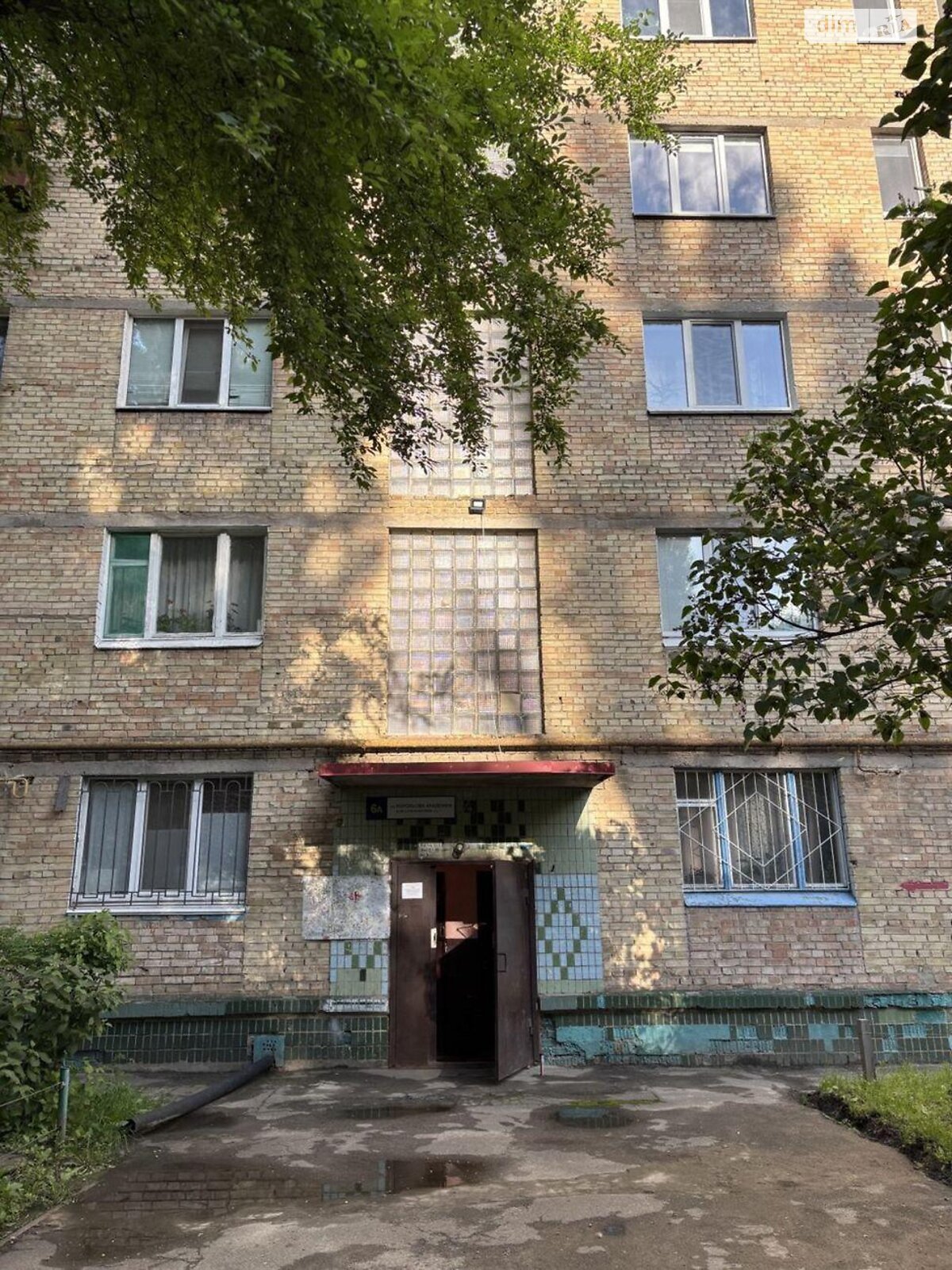 Кімната в Києві на вул. Академіка Корольова 6А в районі Микільська Борщагівка на продаж фото 1 Кімната в Києві на вул. Академіка Корольова 6А в районі Микільська Борщагівка на продаж фото 1