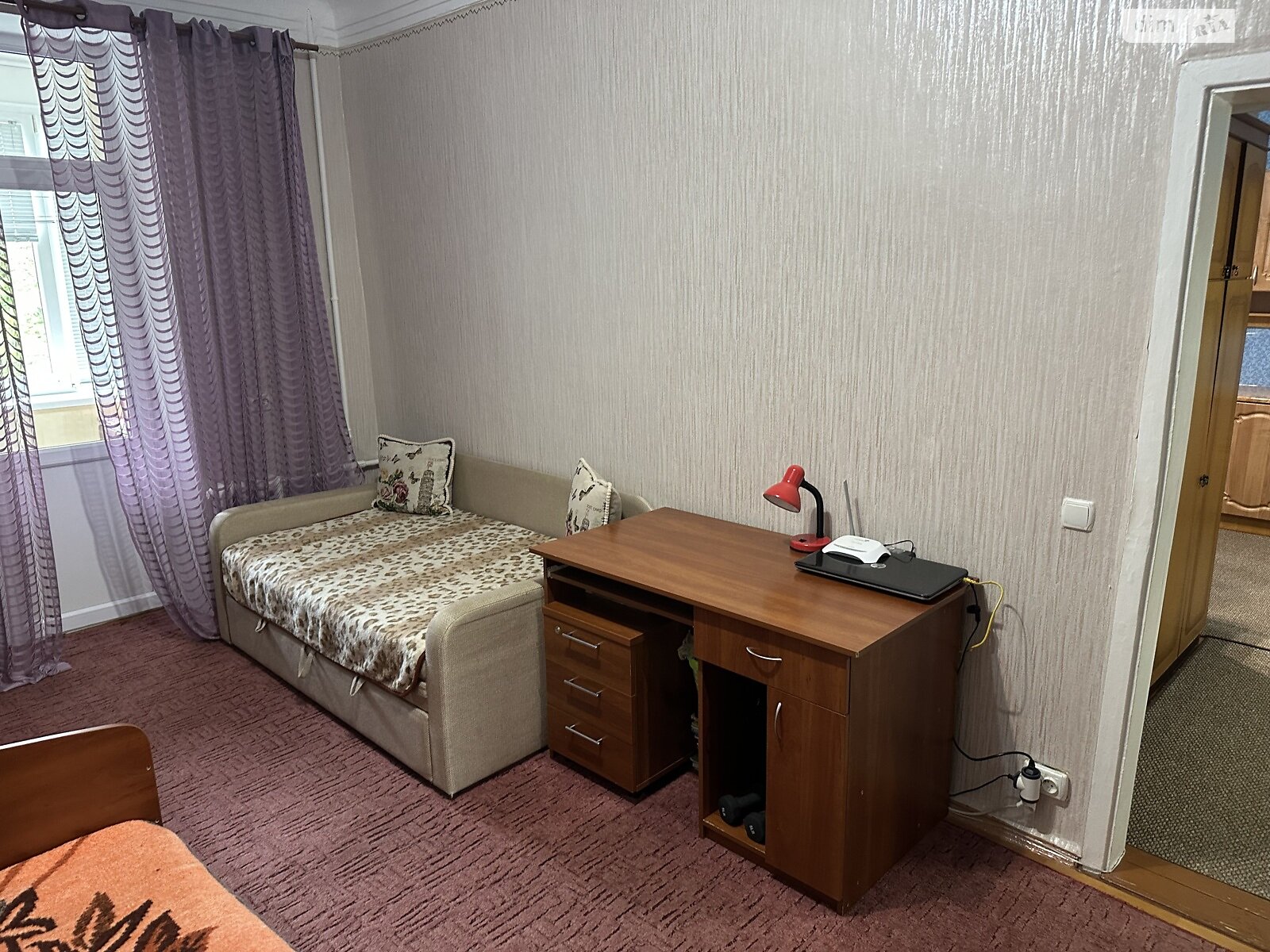 Комната в Киеве, на ул. Всеволода Петрива 12 в районе Нивки на продажу фото 1 Комната в Киеве, на ул. Всеволода Петрива 12 в районе Нивки на продажу фото 1