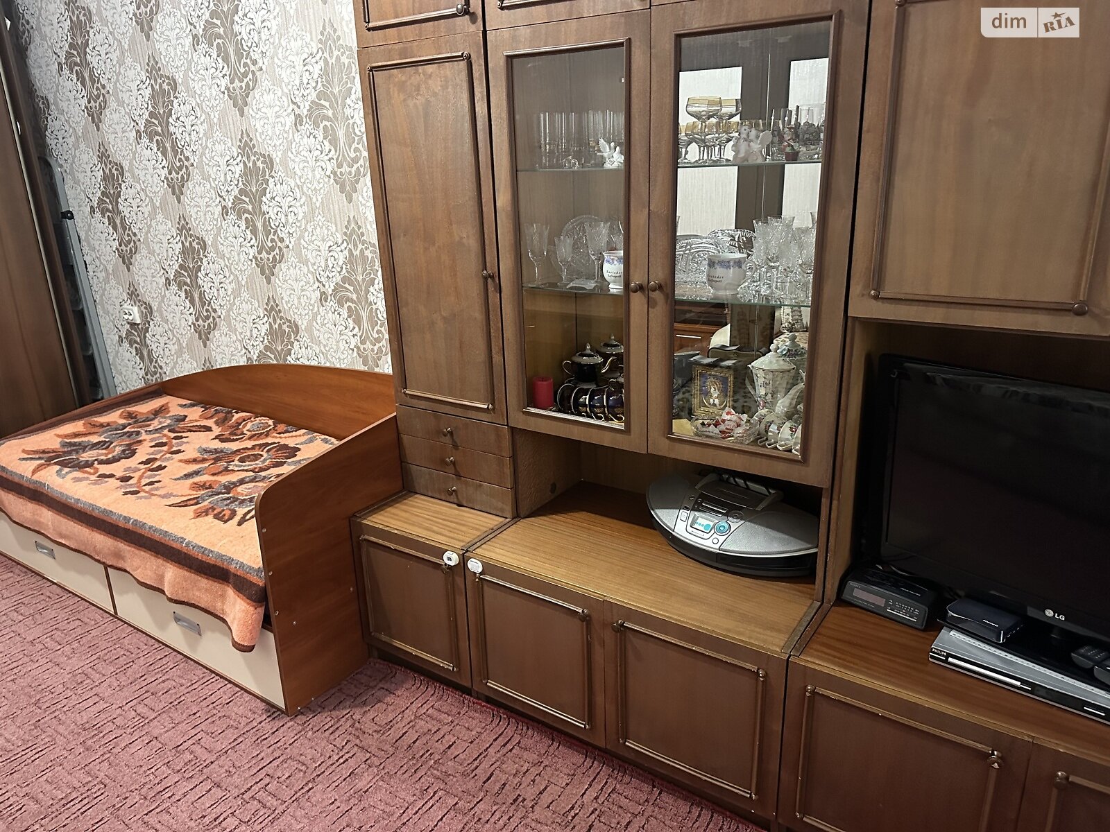 Комната в Киеве, на ул. Всеволода Петрива 12 в районе Нивки на продажу фото 1 Комната в Киеве, на ул. Всеволода Петрива 12 в районе Нивки на продажу фото 1
