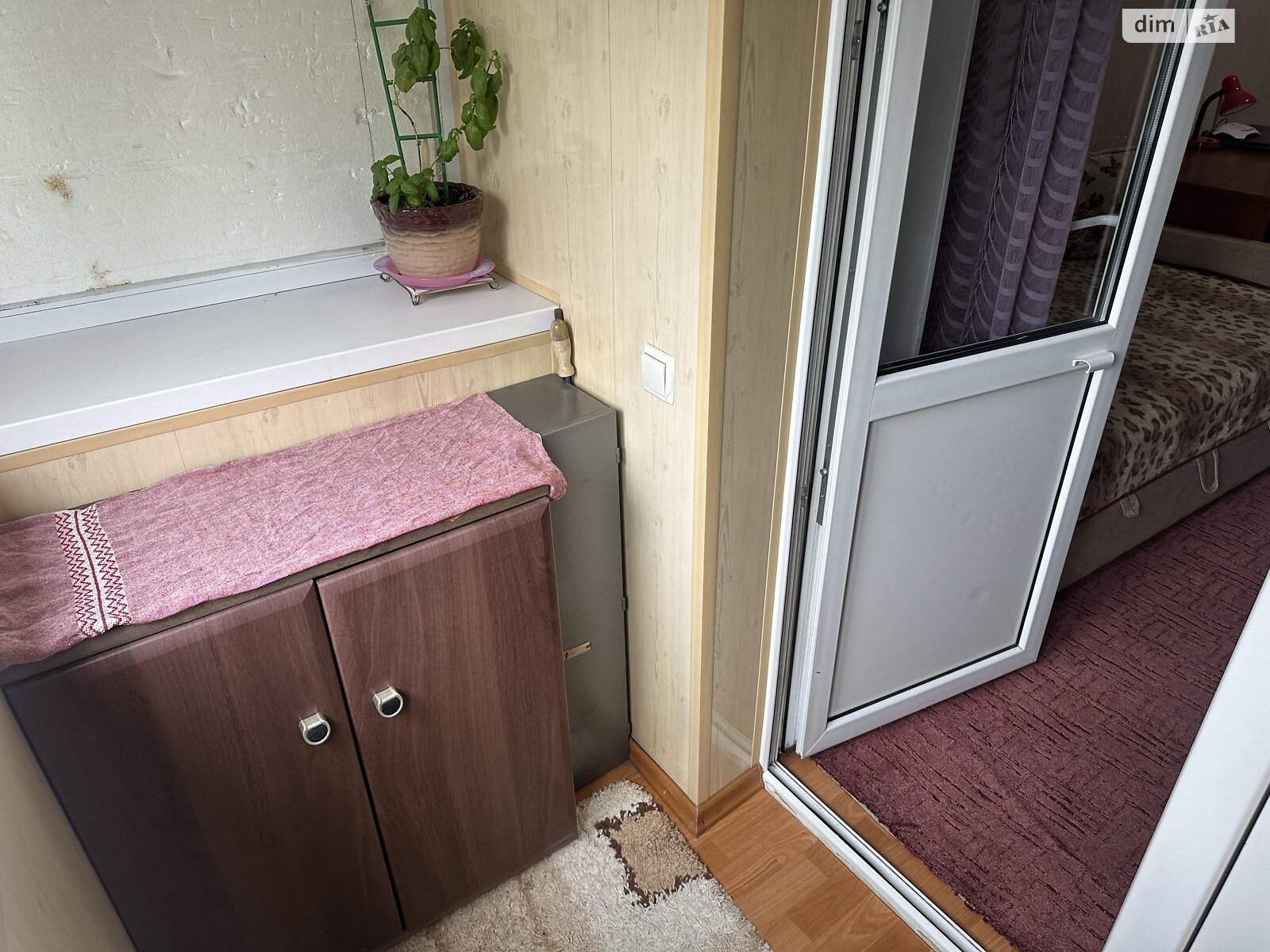 Комната в Киеве, на ул. Всеволода Петрива 12 в районе Нивки на продажу фото 1 Комната в Киеве, на ул. Всеволода Петрива 12 в районе Нивки на продажу фото 1