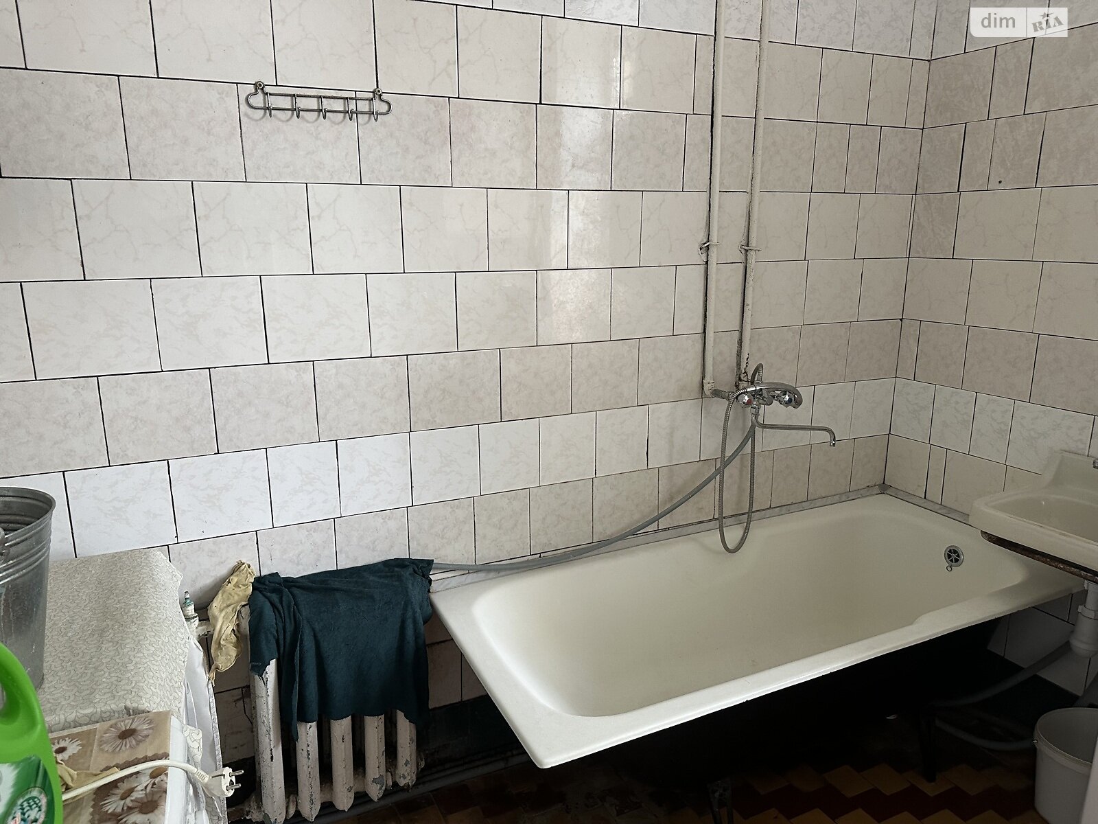 Комната в Киеве, на ул. Всеволода Петрива 12 в районе Нивки на продажу фото 1 Комната в Киеве, на ул. Всеволода Петрива 12 в районе Нивки на продажу фото 1