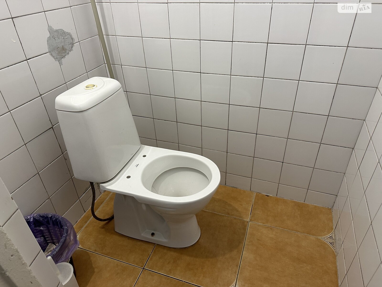 Комната в Киеве, на ул. Всеволода Петрива 12 в районе Нивки на продажу фото 1 Комната в Киеве, на ул. Всеволода Петрива 12 в районе Нивки на продажу фото 1