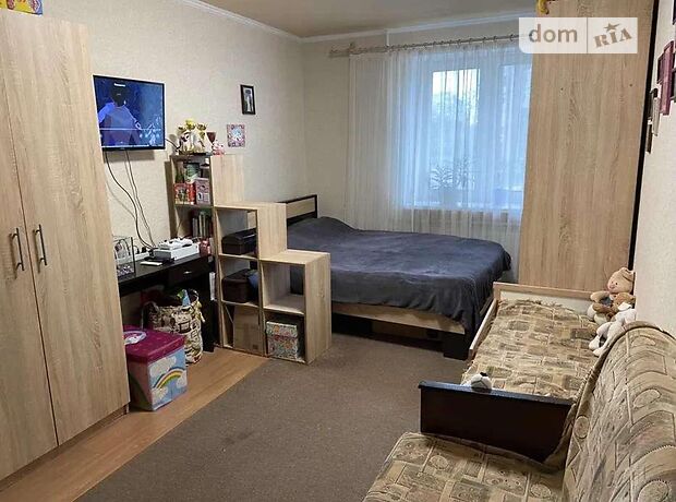 Кімната в Києві на вул. Азербайджанська 8 в районі Нова Дарниця на продаж фото 1 Кімната в Києві на вул. Азербайджанська 8 в районі Нова Дарниця на продаж фото 1