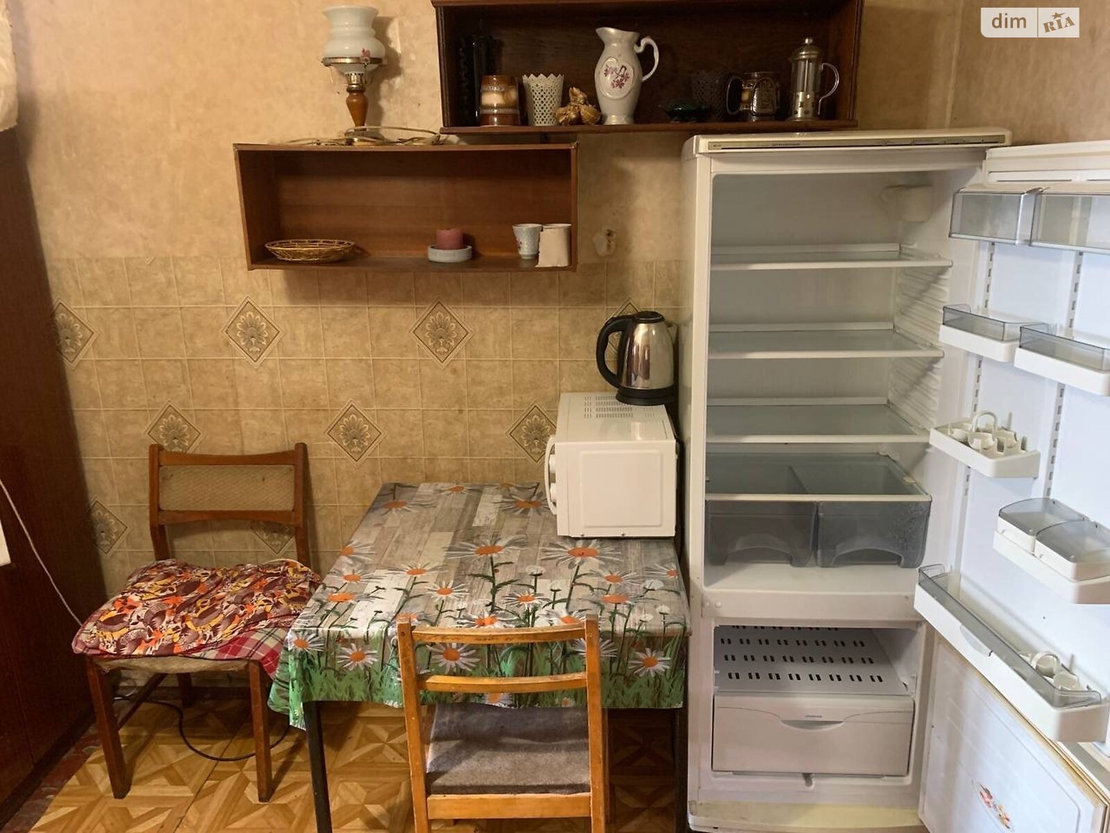 Комната в Киеве, на ул. Симферопольская 11/1 в районе Новая Дарница на продажу фото 1 Комната в Киеве, на ул. Симферопольская 11/1 в районе Новая Дарница на продажу фото 1