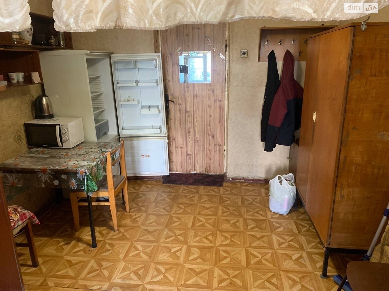 Комната в Киеве, на ул. Симферопольская 11/1 в районе Новая Дарница на продажу фото 1 Комната в Киеве, на ул. Симферопольская 11/1 в районе Новая Дарница на продажу фото 1