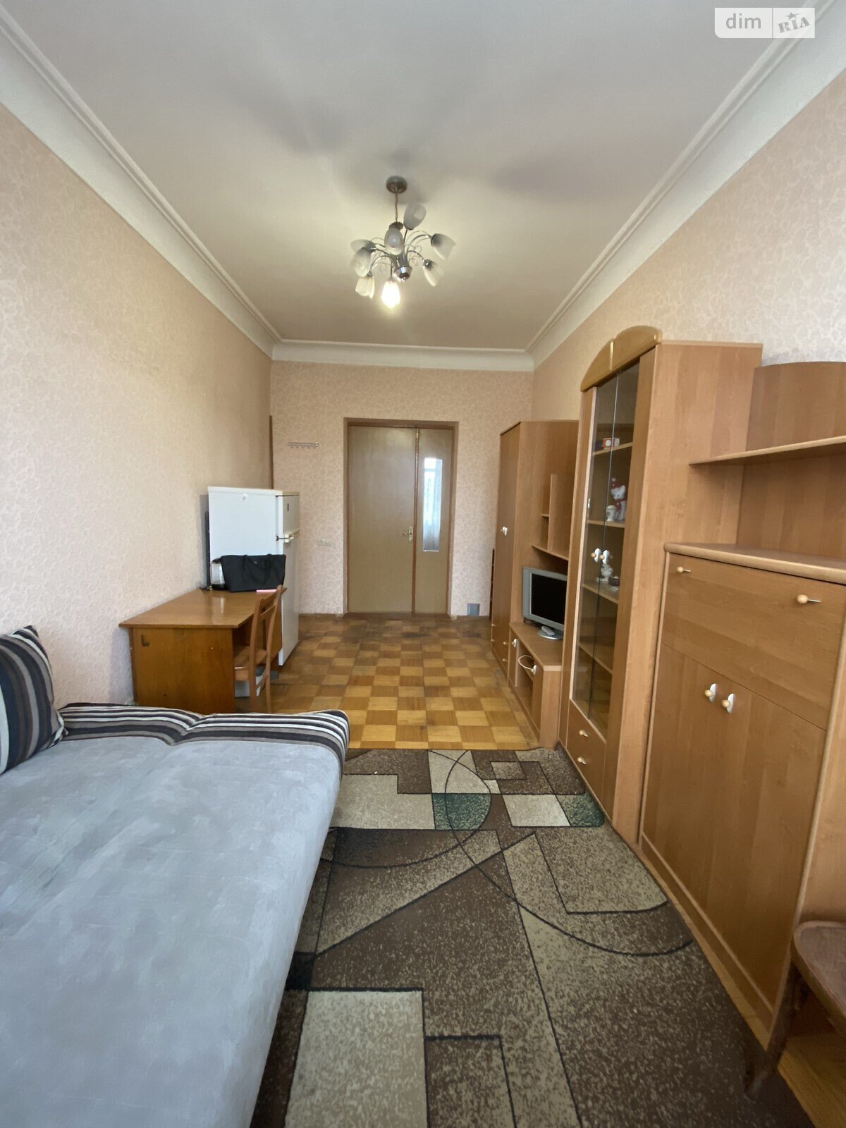 Комната в Киеве, на ул. Юрия Пасхалина 10/5 в районе Новая Дарница на продажу фото 1 Комната в Киеве, на ул. Юрия Пасхалина 10/5 в районе Новая Дарница на продажу фото 1