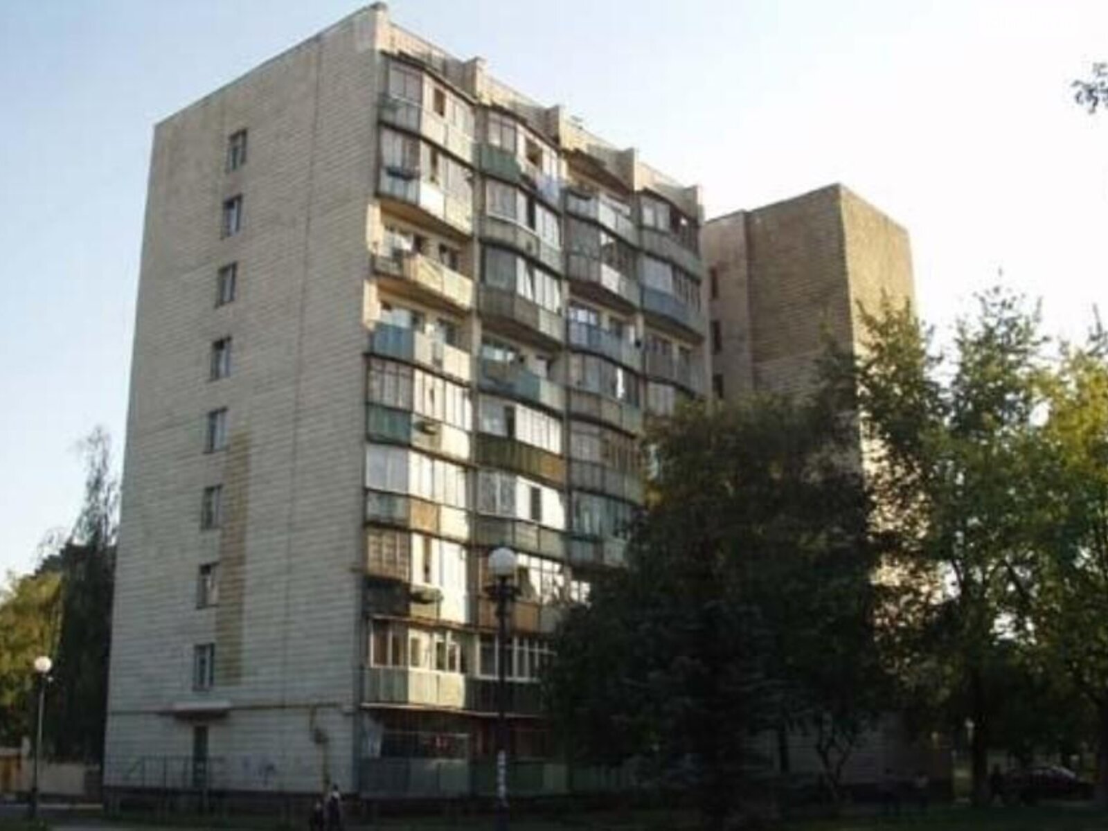 Кімната в Києві на вул. Вишгородська 10 в районі Оболонь на продаж фото 1