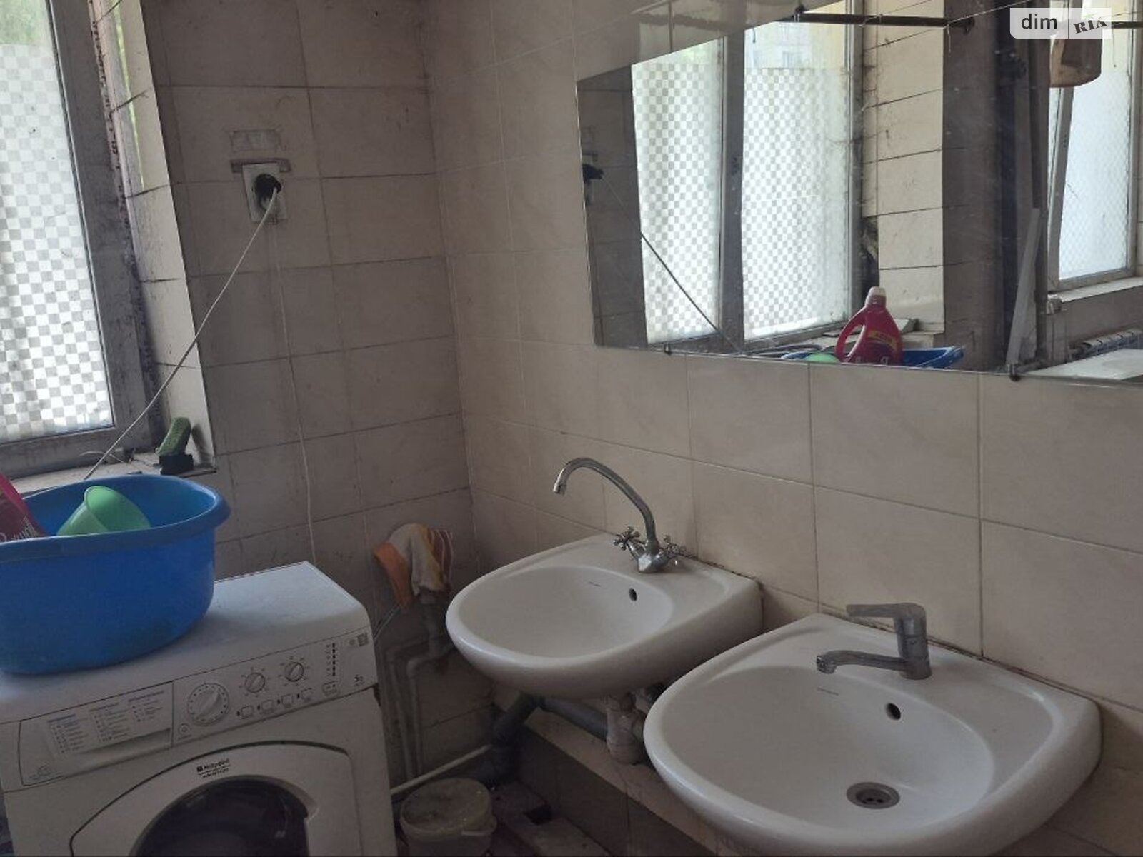 Кімната в Києві на вул. Олекси Тихого 22 на продаж фото 1 Кімната в Києві на вул. Олекси Тихого 22 на продаж фото 1