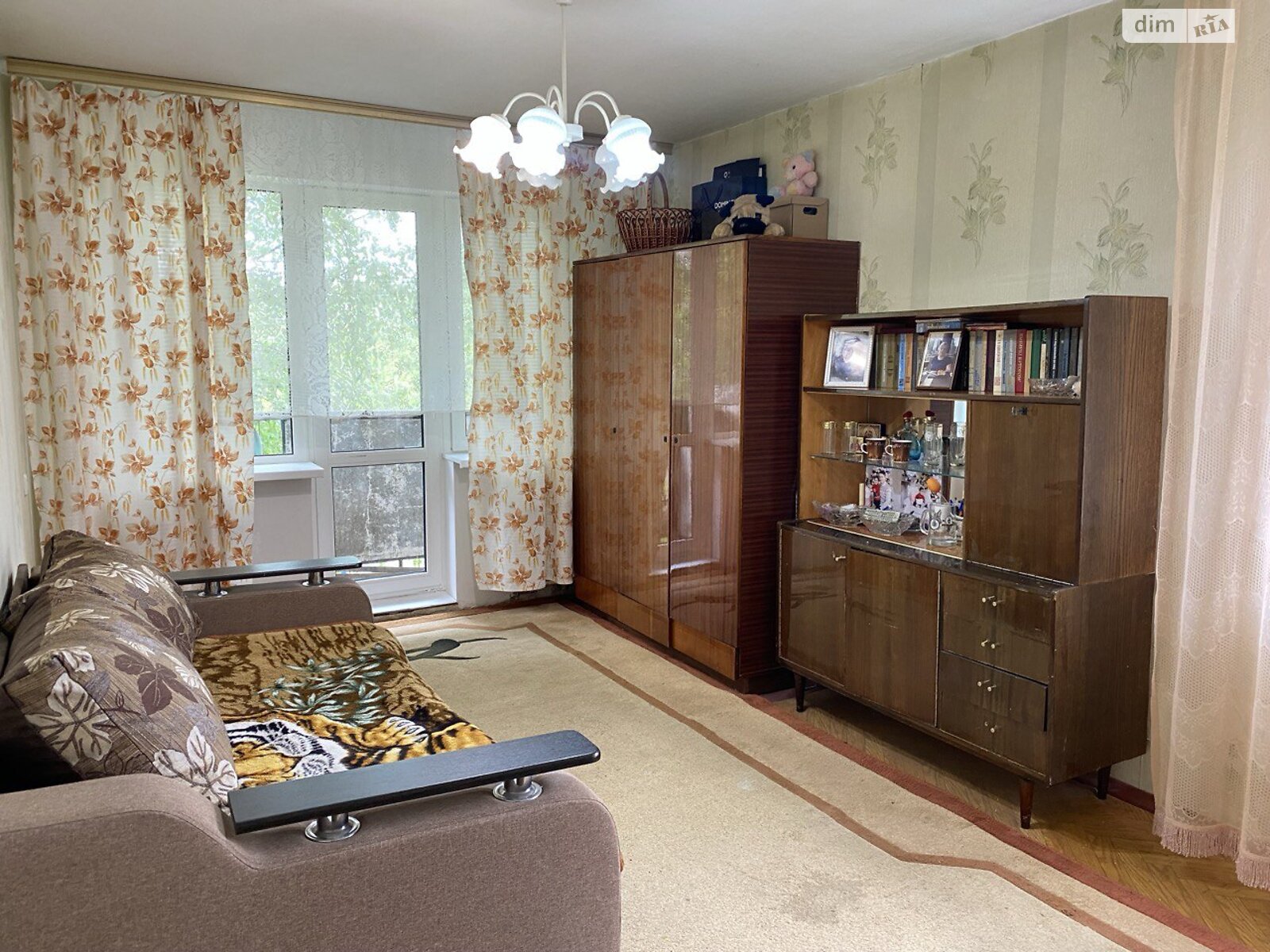 Кімната в Києві на вул. Метробудівська 1/35 в районі Відрадний на продаж фото 1 Кімната в Києві на вул. Метробудівська 1/35 в районі Відрадний на продаж фото 1