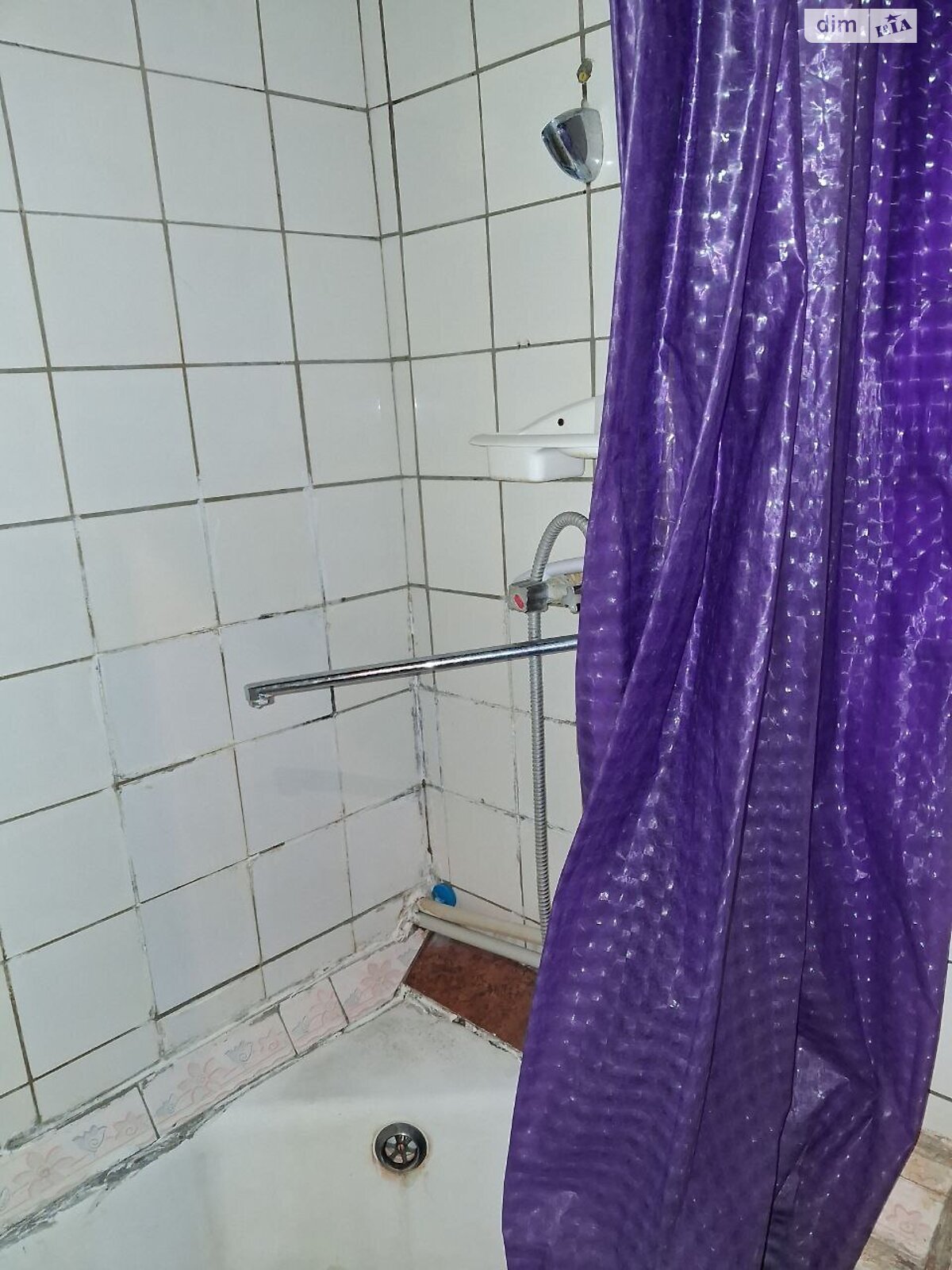 Комната в Киеве, на ул. Рыбальская 13 в районе Печерск на продажу фото 1