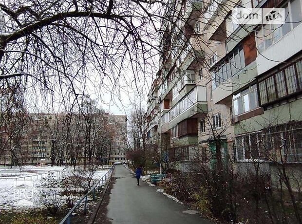 Комната в Киеве, на ул. Андрея Малышко в районе Северно-Броварский Масив на продажу фото 1 Комната в Киеве, на ул. Андрея Малышко в районе Северно-Броварский Масив на продажу фото 1