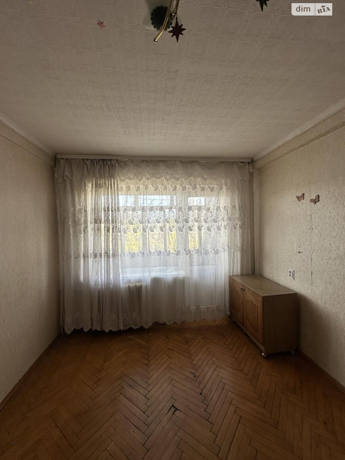 Комната в Киеве, на ул. Космическая 5 в районе Северно-Броварский Масив на продажу фото 1 Комната в Киеве, на ул. Космическая 5 в районе Северно-Броварский Масив на продажу фото 1