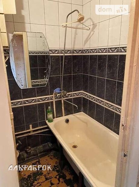 Комната в Киеве, на ул. Академика Щусева 38 в районе Шевченковский на продажу фото 1 Комната в Киеве, на ул. Академика Щусева 38 в районе Шевченковский на продажу фото 1
