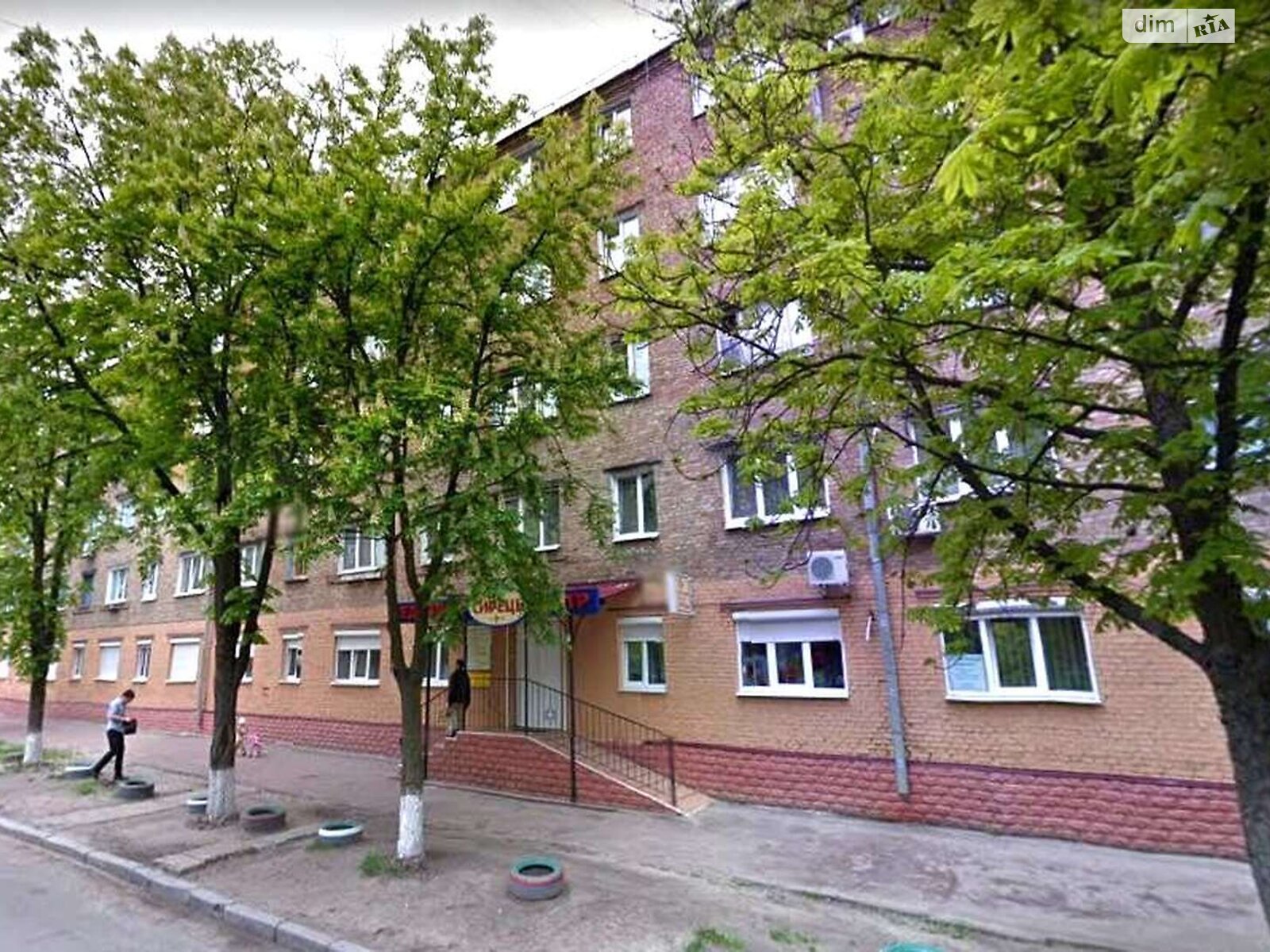 Кімната в Києві на вул. Максима Берлінського 23/8 в районі Шевченківський на продаж фото 1 Кімната в Києві на вул. Максима Берлінського 23/8 в районі Шевченківський на продаж фото 1