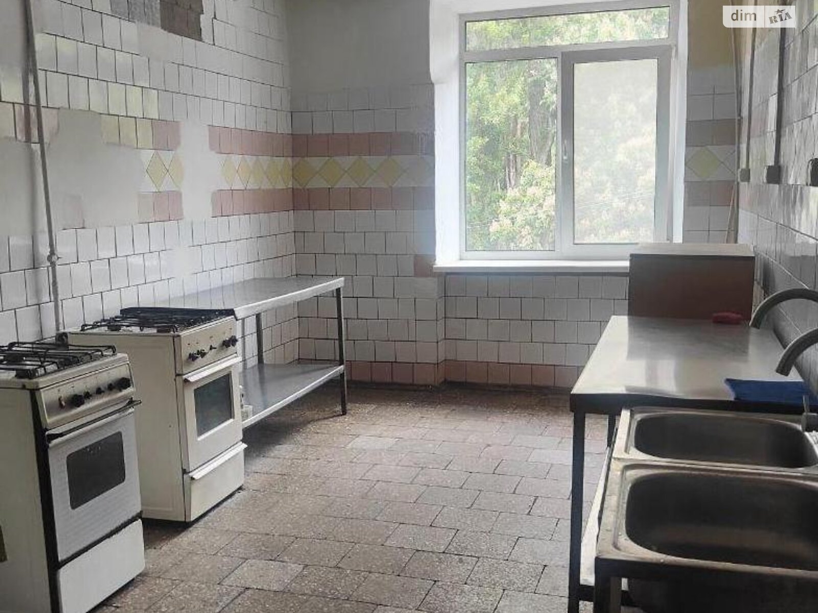Комната в Киеве, на ул. Кирилло-Мефодиевская 14/2 в районе Шулявка на продажу фото 1 Комната в Киеве, на ул. Кирилло-Мефодиевская 14/2 в районе Шулявка на продажу фото 1