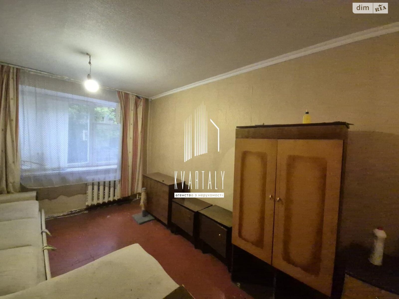 Комната в Киеве, на ул. Провиантская 15 в районе Шулявка на продажу фото 1 Комната в Киеве, на ул. Провиантская 15 в районе Шулявка на продажу фото 1