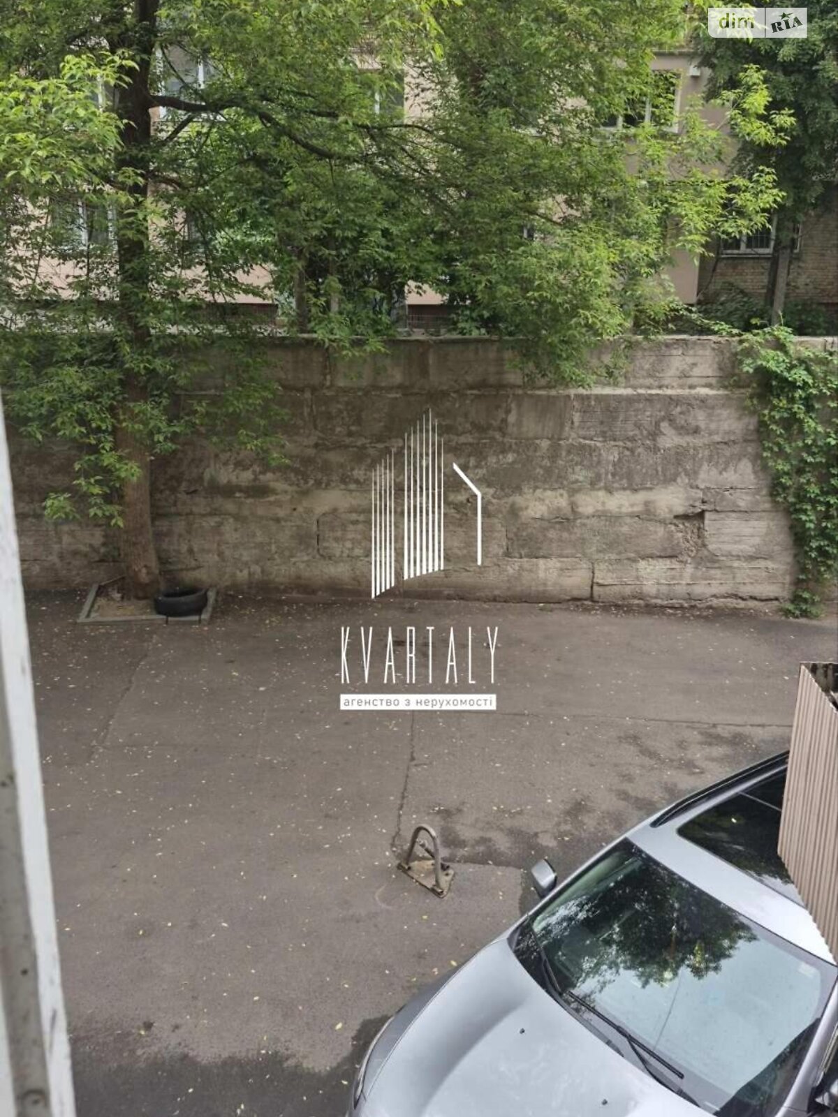Комната в Киеве, на ул. Провиантская 15 в районе Шулявка на продажу фото 1 Комната в Киеве, на ул. Провиантская 15 в районе Шулявка на продажу фото 1