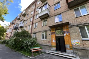 Комната в Киеве, на ул. Уманская 47 в районе Соломенский на продажу фото 2