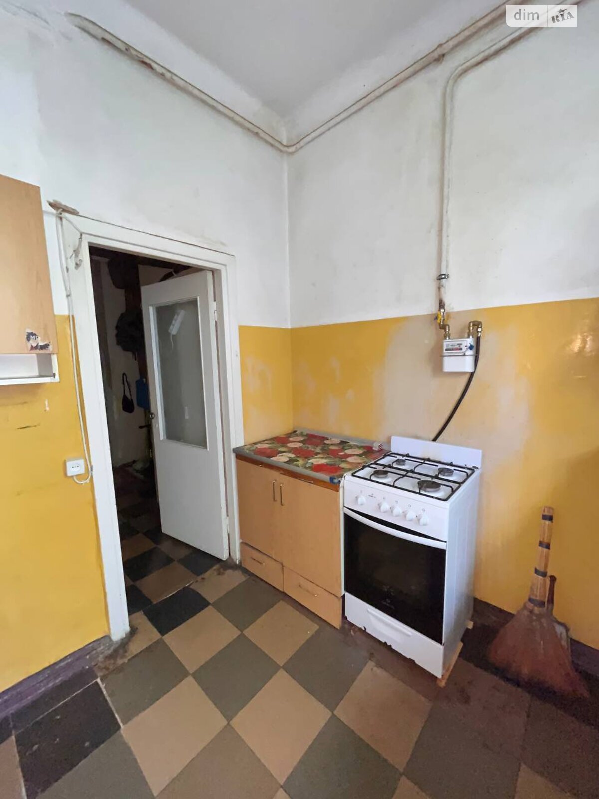 Комната в Киеве, на ул. Уманская 47 в районе Соломенский на продажу фото 1 Комната в Киеве, на ул. Уманская 47 в районе Соломенский на продажу фото 1